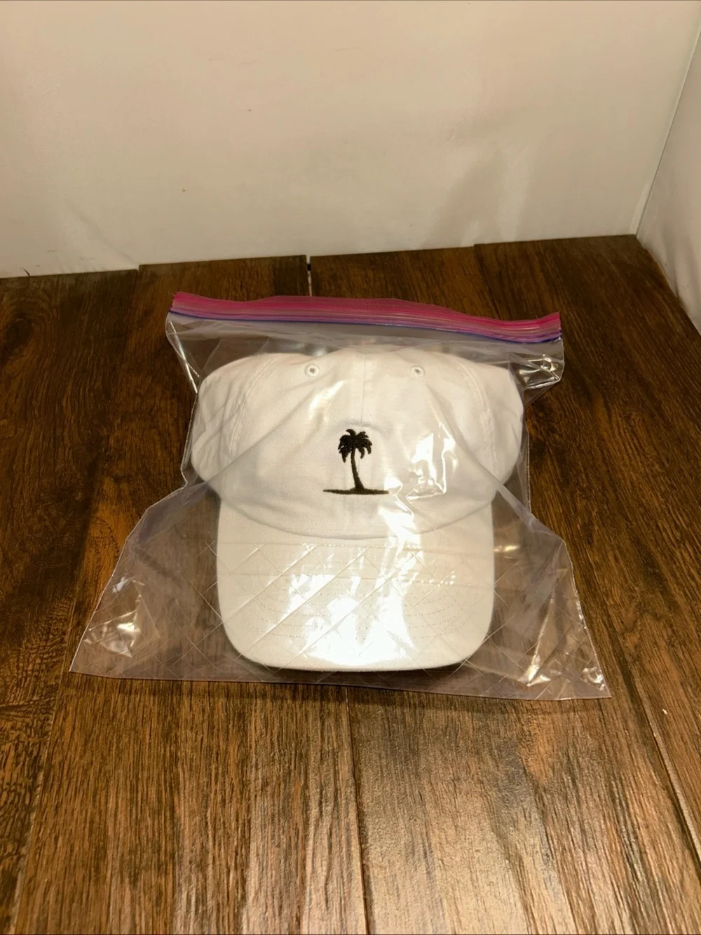 White Baseball Golf Tennis Adjustable Strap Cap Hat Palm Tree Design One Size